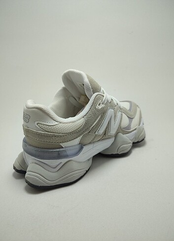 38 Beden beyaz Renk New Balance 9060