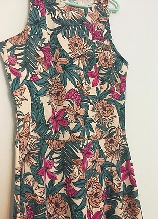 H&M Çiçekli elbise