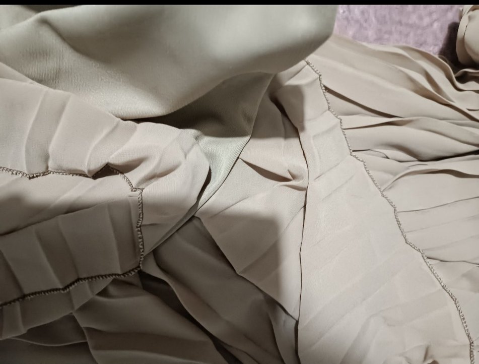 Kadın Bej Uzun Piliseli Etek - Görsel 2