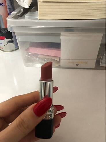Avon Avon ruj