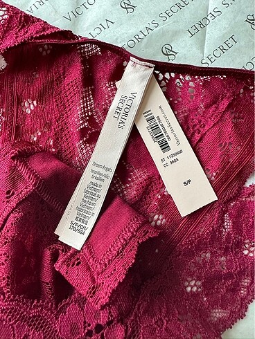 s Beden kırmızı Renk Victoria Secret Dantelli Külot S