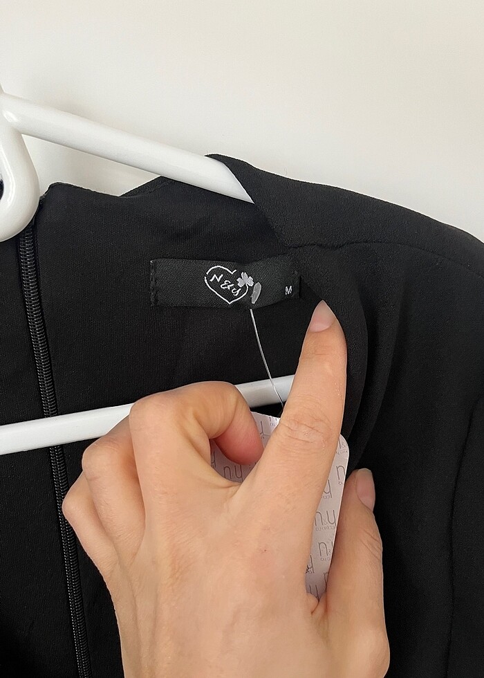 Siyah elbise - Görsel 2