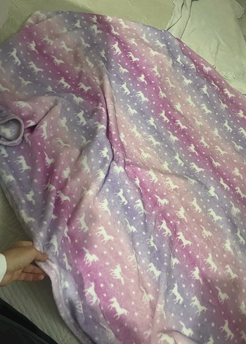 Çocuklar için Mor Tonlu Tie-Dye Battaniye - Görsel 2