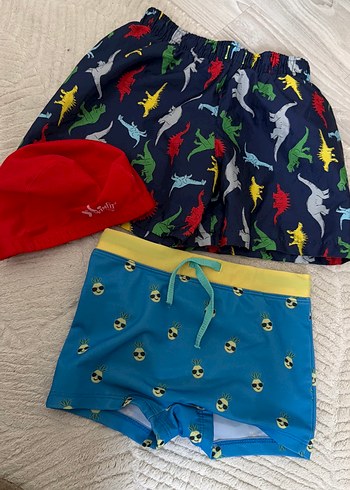 Renkli Baskılı Erkek Çocuk Mayo ve Şapka - Görsel 3