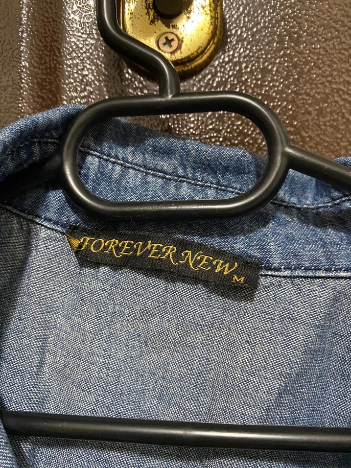 Düğmeli Mavi Denim Kadın Gömlek - Görsel 2