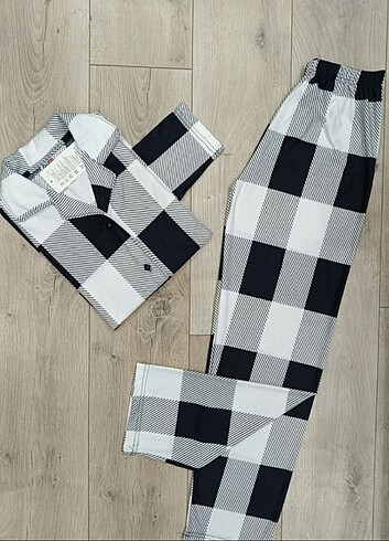 Diğer Kadın Düğmeli Süet Pijama Takımı