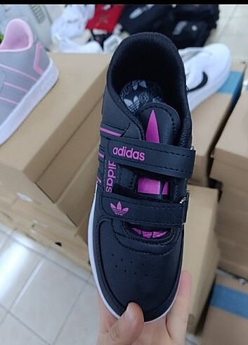 Adidas çocuk ayakkabısı