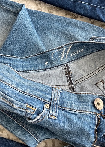 Günlük Kullanım için Rahat Kesim Mavi Kadın Kot Pantolon - Görsel 3