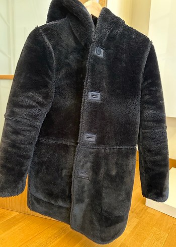 Kadın siyah Deri görünümlü çift taraflı kaban.Diğer taraf kürklü - Görsel 4