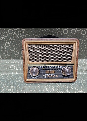 Nostaljik görünümlü pilli ve sarjlı Radyo 