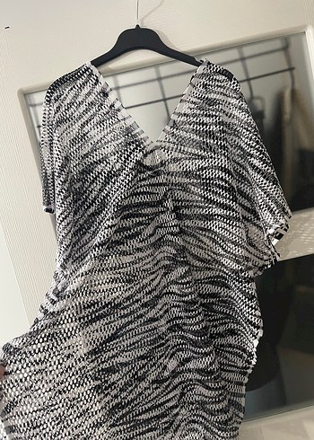 Zebra Desenli V Yaka pareo