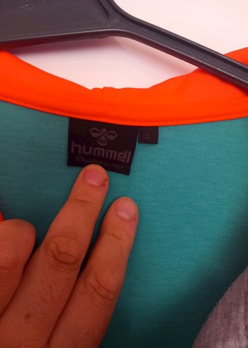 Hummel Hummel Gri Kapüşonlu Fermuarlı Kadın Ceket
