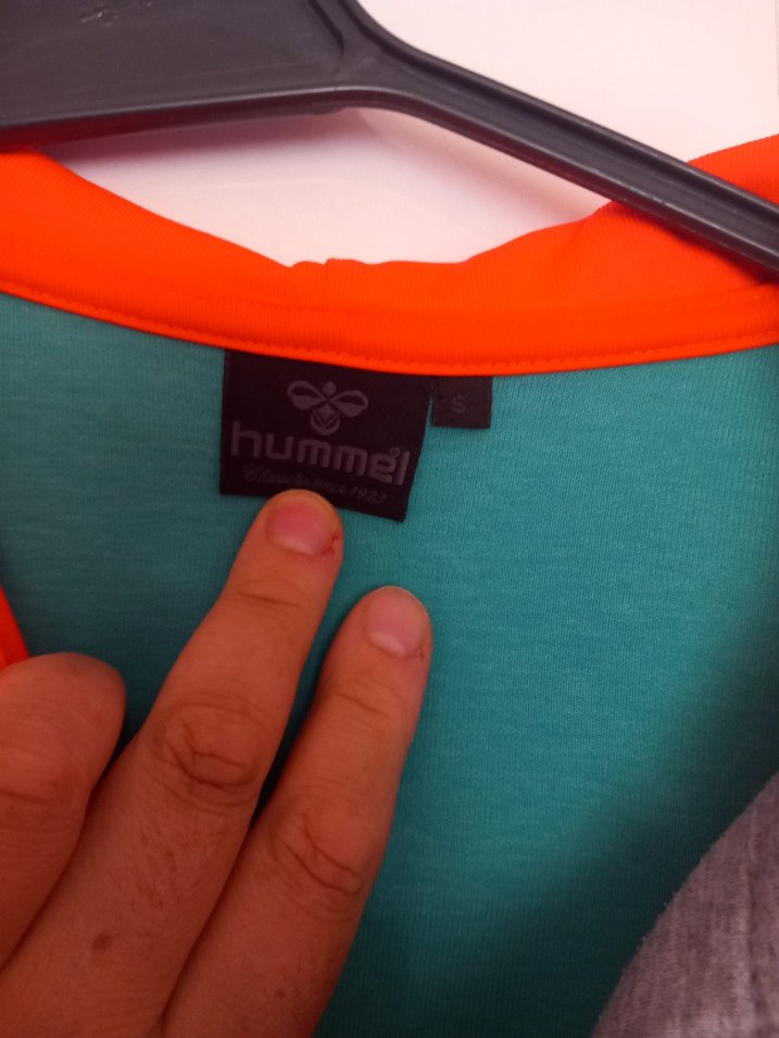 Hummel Gri Kapüşonlu Fermuarlı Kadın Ceket - Görsel 2