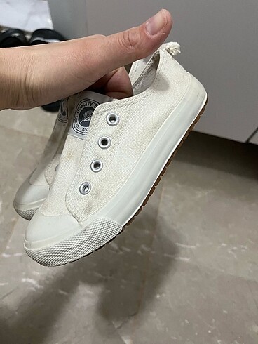 28 Beden Converse ayakkabı