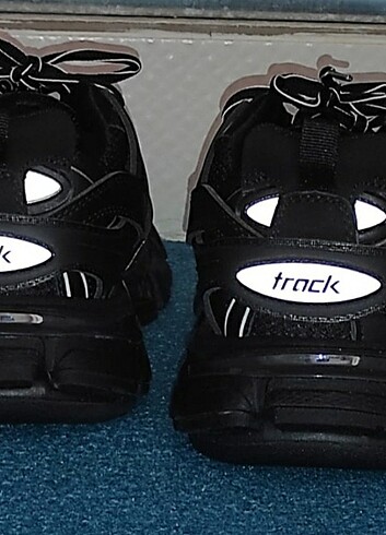 Balenciaga Track