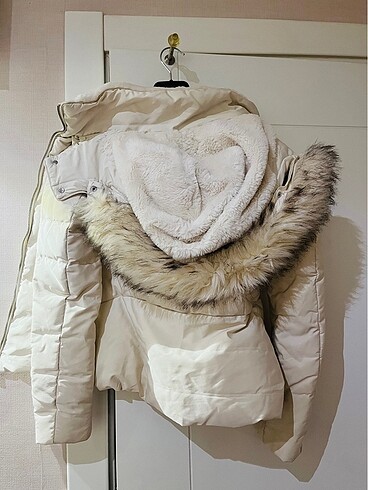 Zara Zara krem mont