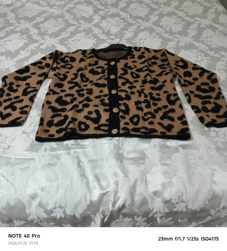 Düğmeli Leopar Desenli Kahverengi Hırka - Görsel 3