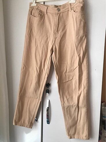 Krem Rengi Pantolon
