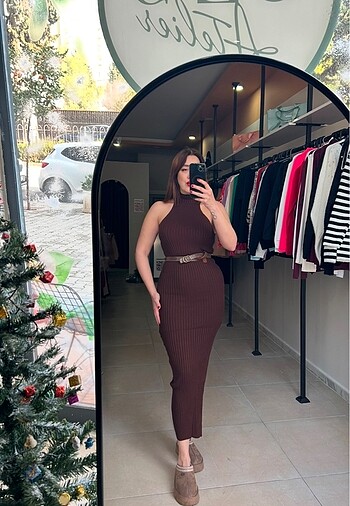 Diğer Yandan yırtmaçlı basic triko elbise