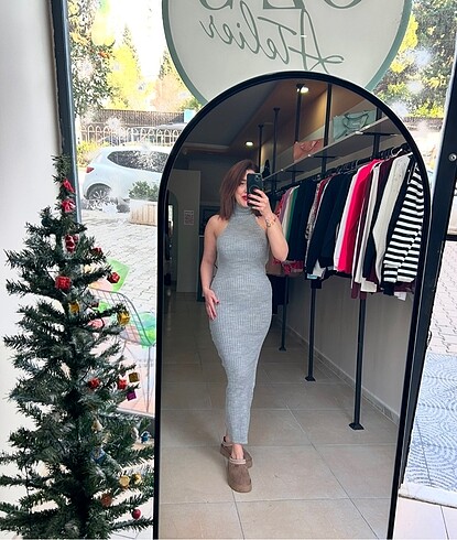 Diğer Yandan yırtmaçlı basic triko elbise