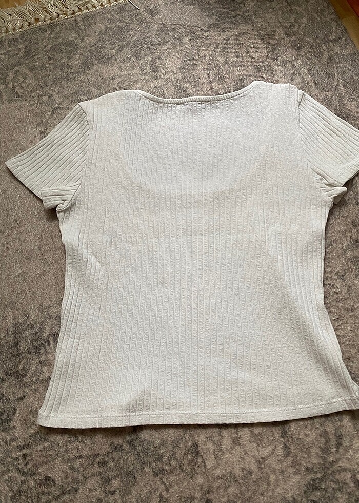 Kare yaka beyaz t-shirt - Görsel 2