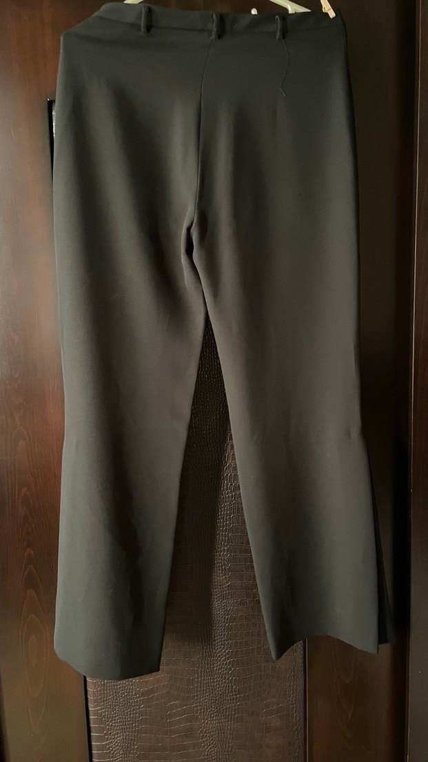 Siyah Uzun Dökümlü Pantolon - Görsel 2