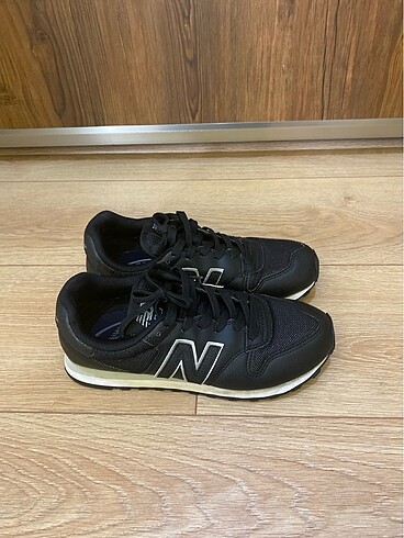 37,5 Beden siyah Renk Tertemiz New Balance