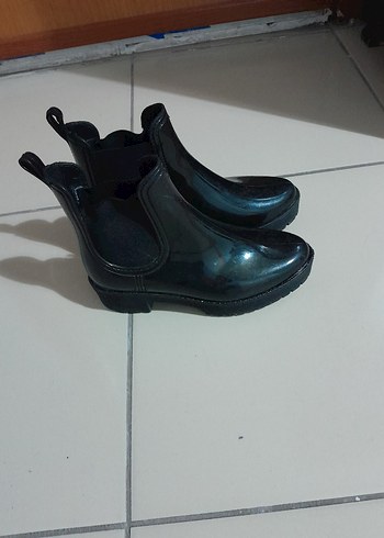Kadın Siyah Rugan Stiletto Topuklu Bot