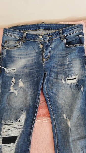 Koyu mavi yırtık unisex jean