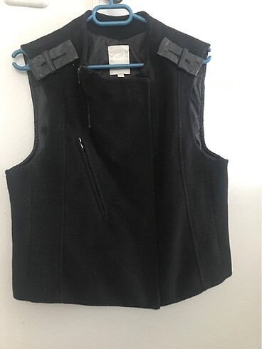 Sıfır kollu crop ceket
