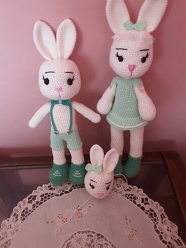 El işi tavşan bebek