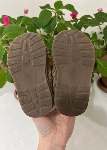 Kız Çocuk Bej Süet Kürklü Bot - Görsel 3