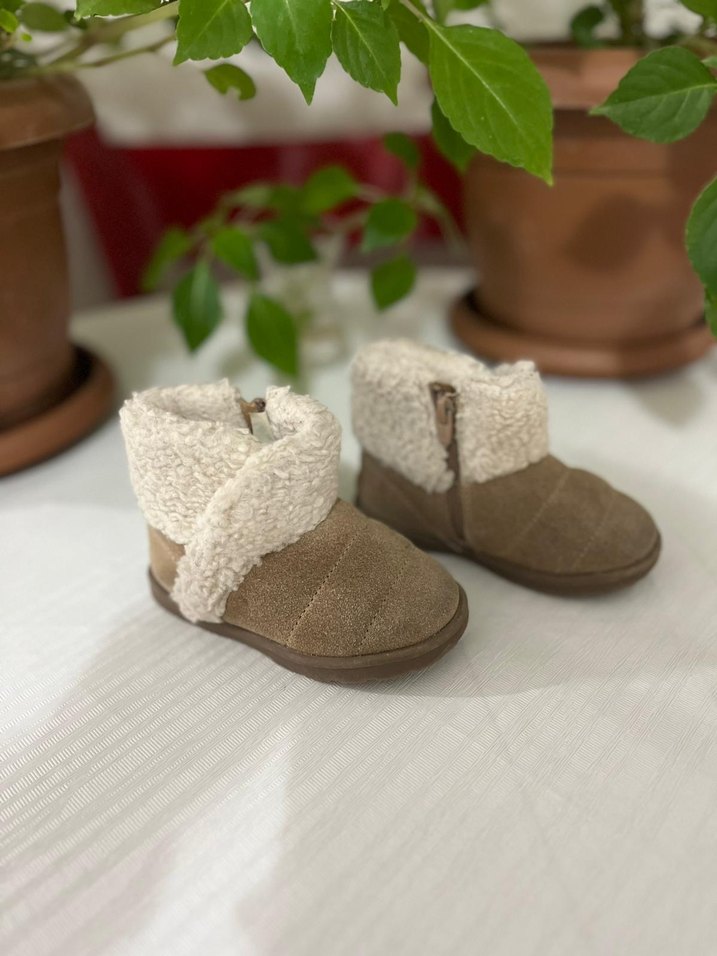 Kız Çocuk Bej Süet Kürklü Bot - Görsel 2