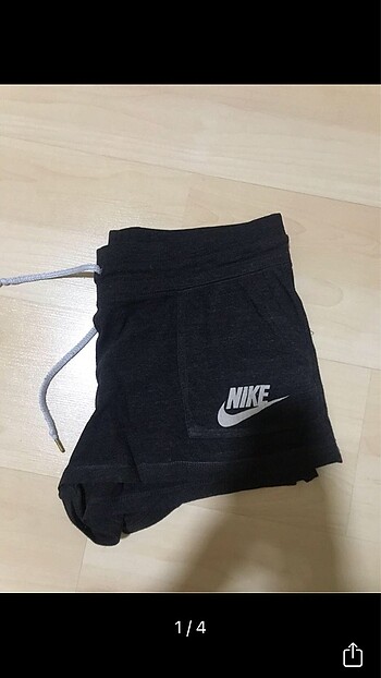 Nike şort