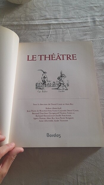  LE THÉÂTRE Bordas