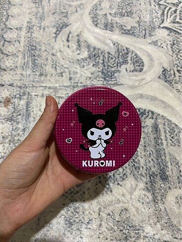 Kuromi metal kutu