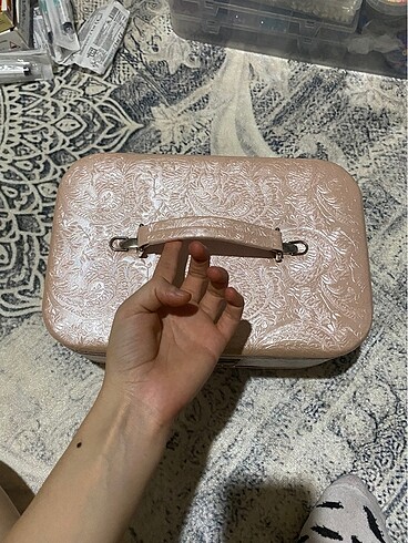 Beden Şifreli aynalı sandık