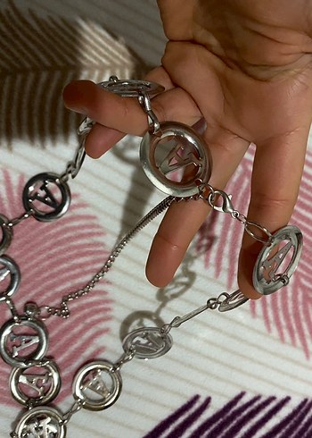 Gri Zincir Detaylı Kadın Bel Zinciri - Görsel 2