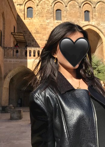 Parlak Siyah Deri Kadın Ceket, Yaka Detaylı