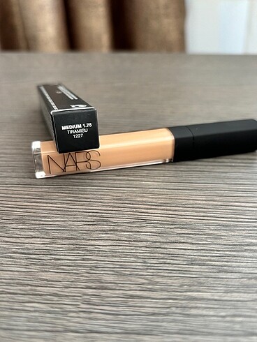 Nars NARS: Kapatıcı