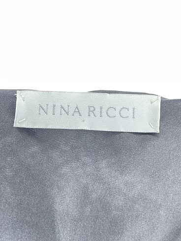 38 Beden çeşitli Renk Nina Ricci Bluz %70 İndirimli.