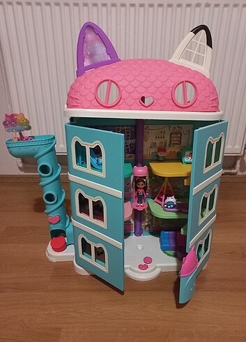 Beden Renk Gabby Doll House ve Gaby Deluxe Figürü Set