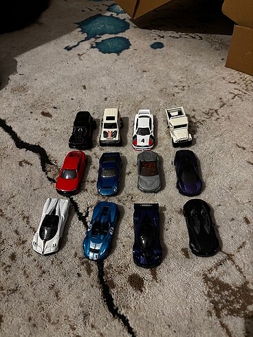 Hot wheels karışık
