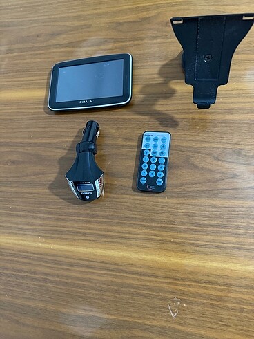 Piranha PIRANHA NAVİGASYON VE ÇAKMAKLIK MP3 ÇALAR