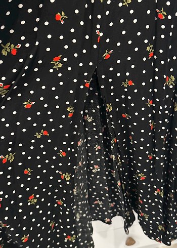 Siyah Puantiyeli V Yakalı Uzun Elbise - Görsel 2