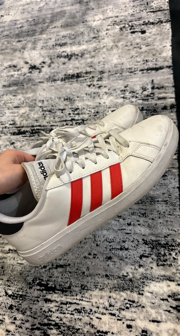Beyaz Adidas Spor Ayakkabı - Görsel 2