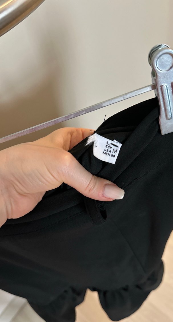 Siyah Mini Etek, Fırfırlı, Dar Kesim - Görsel 3