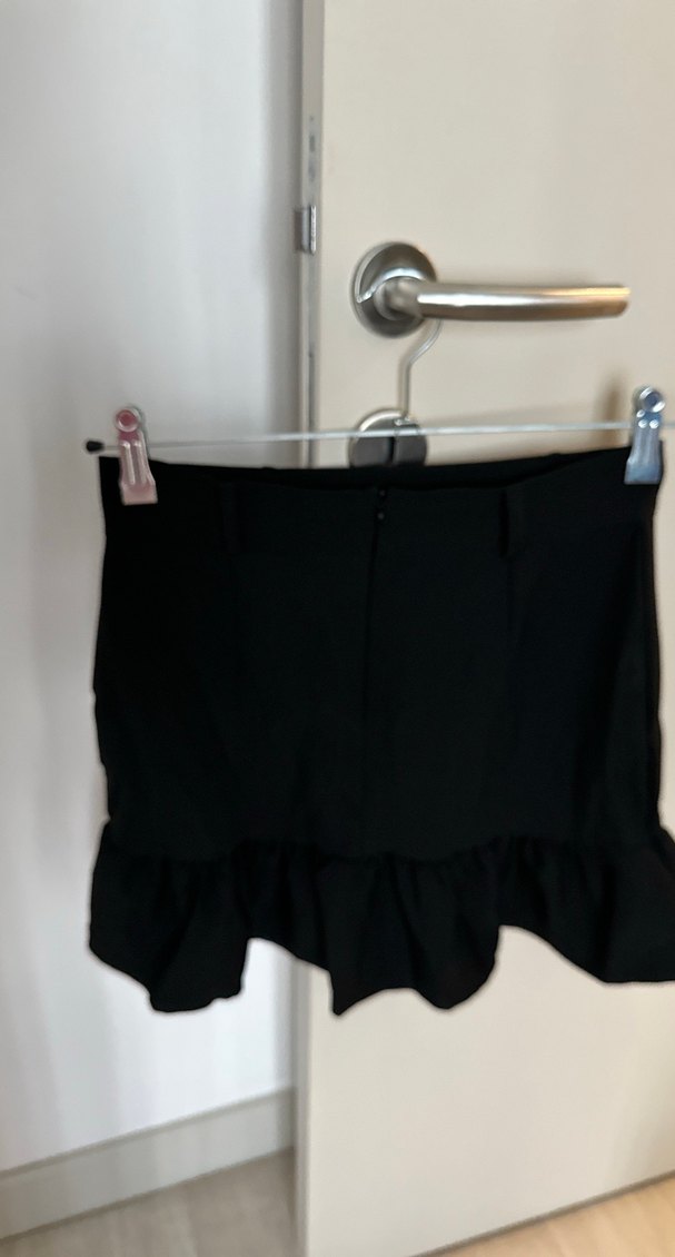 Siyah Mini Etek, Fırfırlı, Dar Kesim - Görsel 2