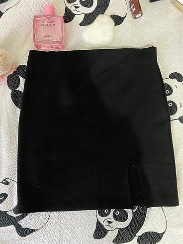 Diğer Dar yırtmaçlı mini etek