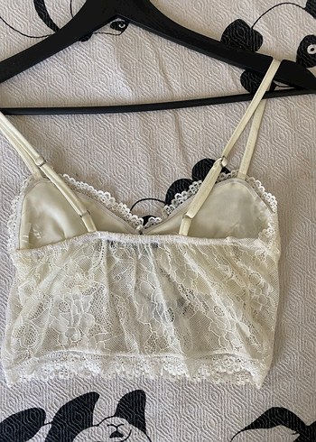 Dantel Detaylı Beyaz Strappy Büstiyer - Görsel 4